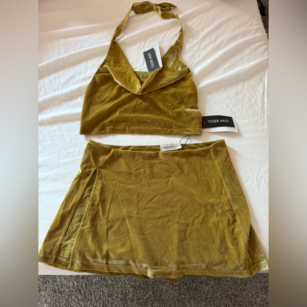 Tiger Mist Mustard Velvet Mini Skirt Halter Set Size L